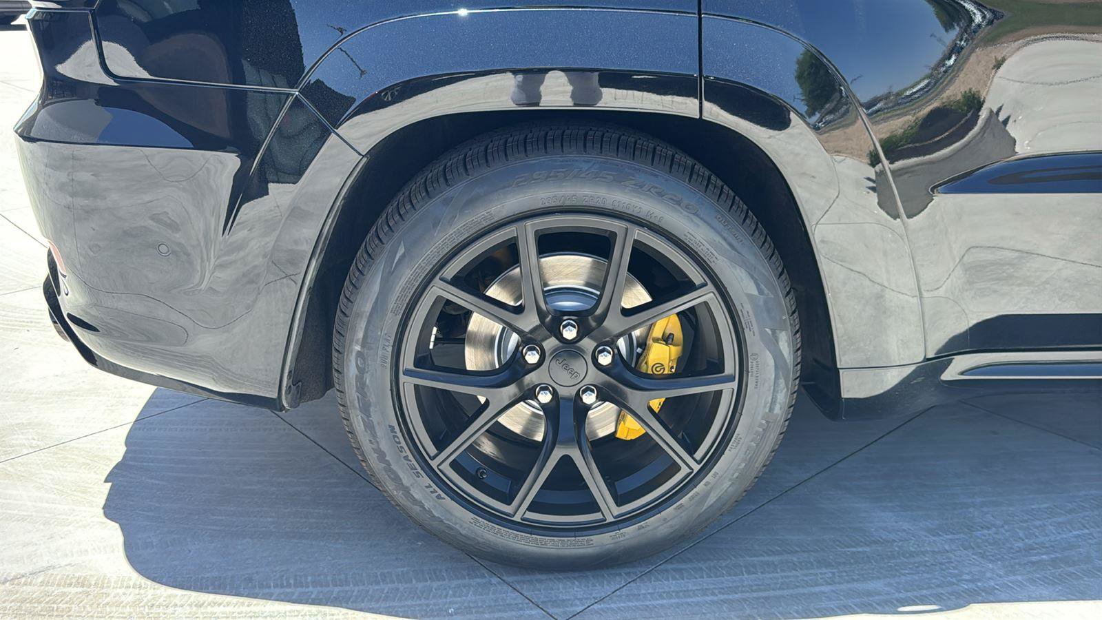 Used 2018 Jeep Grand Cherokee Trackhawk AWD/4WD image 6