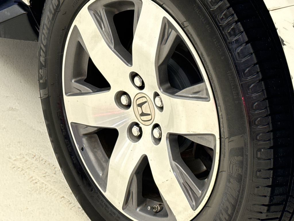 Used 2014 Honda Pilot Touring image 11