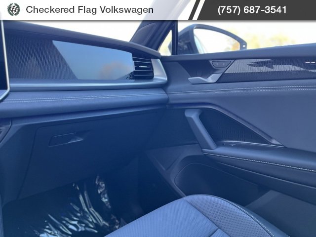 New 2026 Volkswagen Tiguan SE R-Line image 31