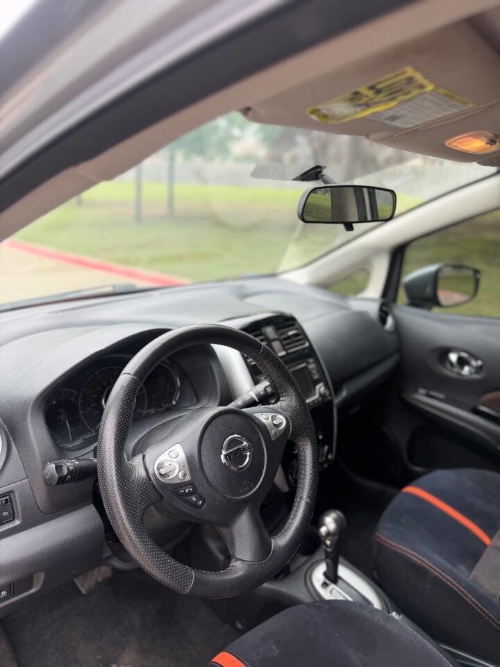 Used 2015 Nissan Versa Note SR w/ SR Convenience Package FWD image 9