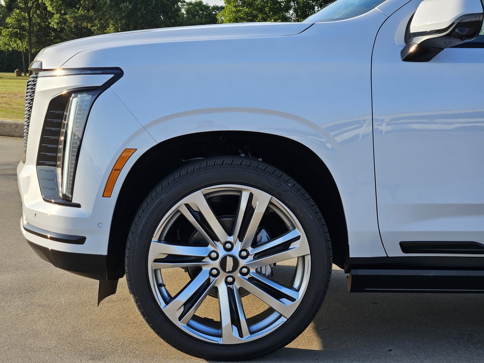 New 2026 Cadillac Escalade ESV Sport w/ Touring Package AWD/4WD image 6