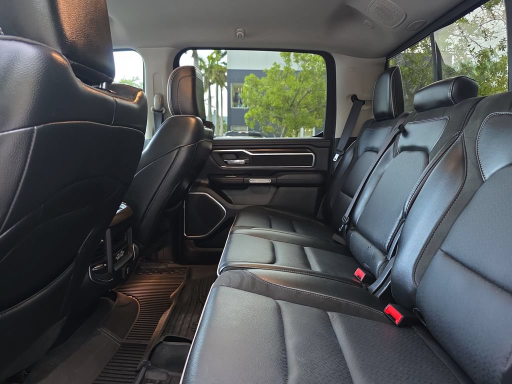 Used 2022 RAM 1500 Laramie AWD/4WD image 17