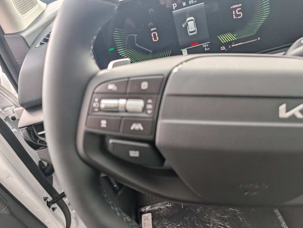 New 2027 Kia Sportage LX FWD image 18