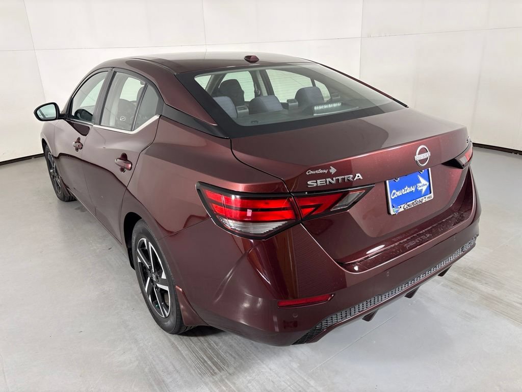 Used 2024 Nissan Sentra SV FWD image 6