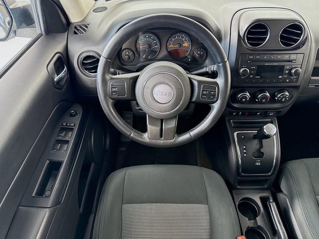 Used 2017 Jeep Patriot Latitude image 10