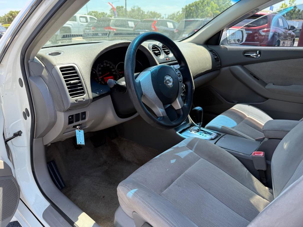 Used 2010 Nissan Altima 2.5 S image 25