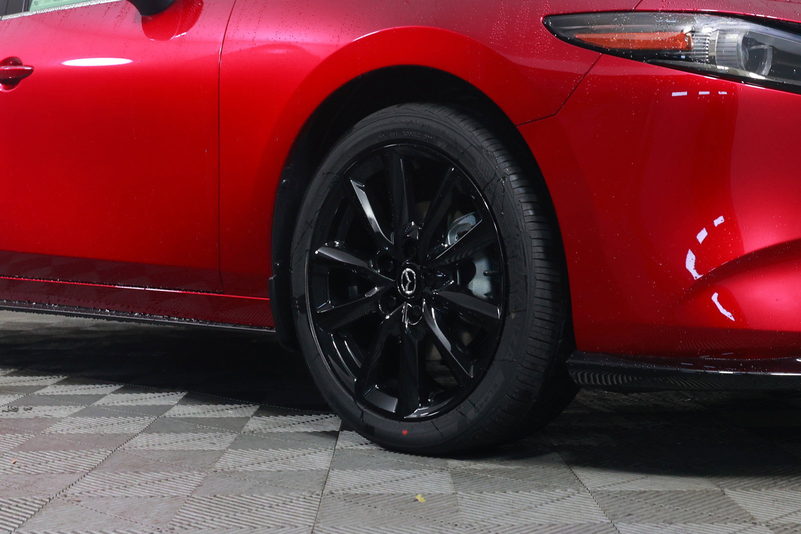 Certified 2025 MAZDA MAZDA3 Hatchback w/Premium Plus Pkg image 11