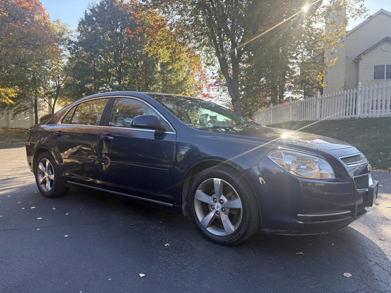 Used 2011 Chevrolet Malibu LT w/ Power Convenience Package image 3