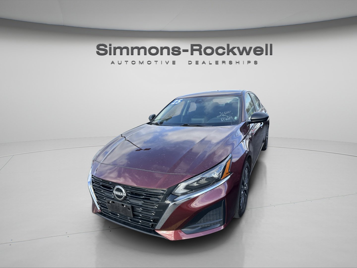 Used 2025 Nissan Altima 2.5 SV FWD image 3