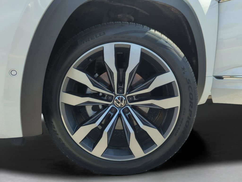 Used 2022 Volkswagen Atlas Cross Sport SEL Premium R-Line AWD/4WD image 46