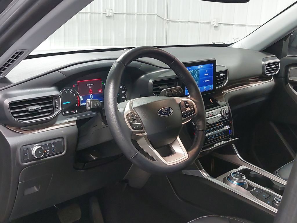Used 2022 Ford Explorer Limited image 18