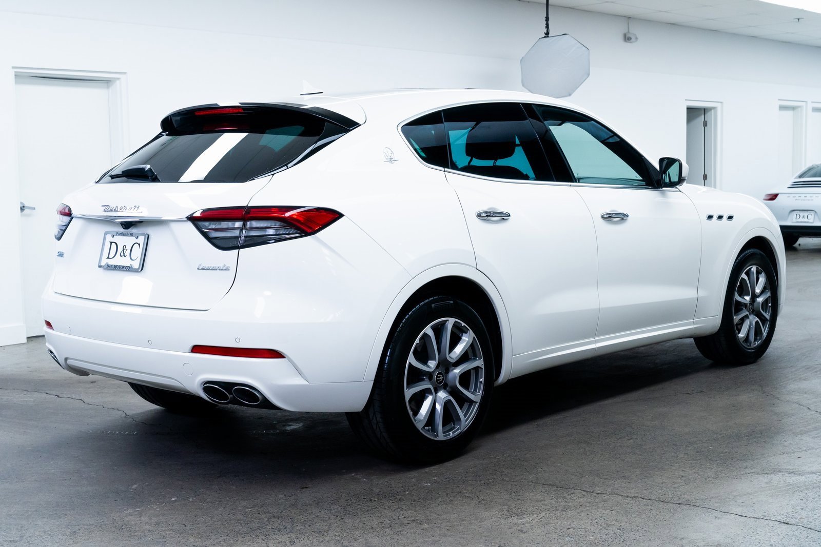 Used 2021 Maserati Levante S image 6