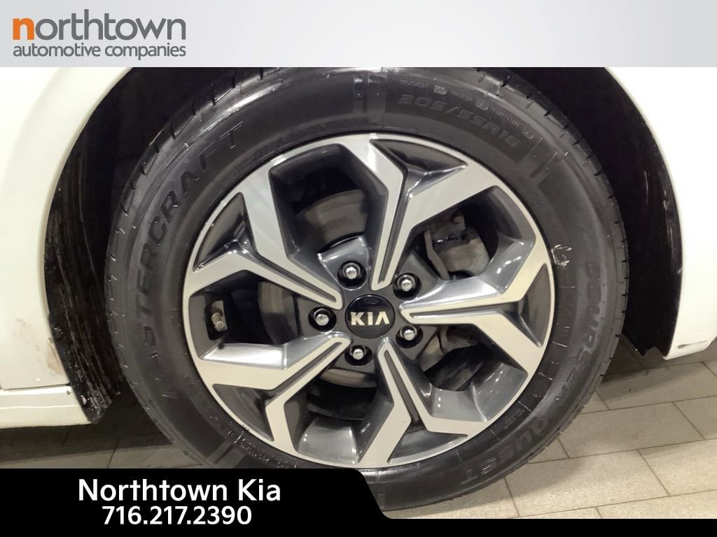 Certified 2020 Kia Forte LXS image 25