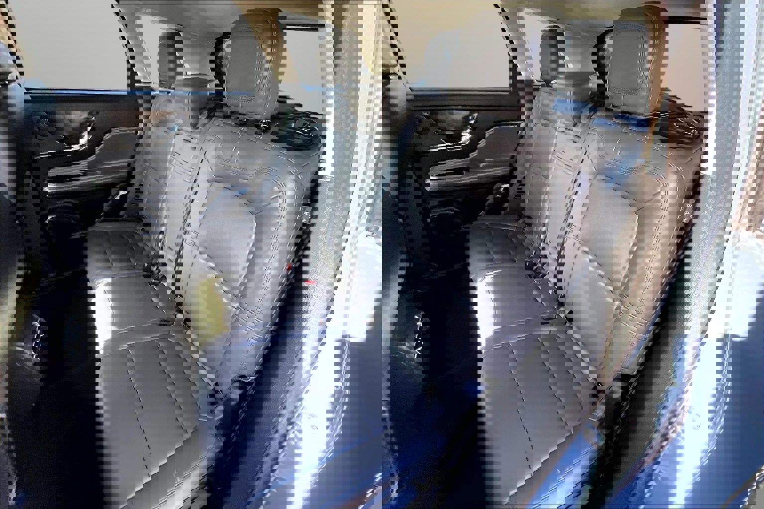 Used 2023 Lincoln Corsair AWD image 17