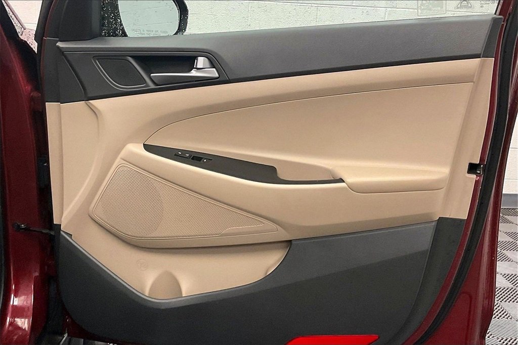 Used 2016 Hyundai Tucson SE w/ Option Group 02 image 23