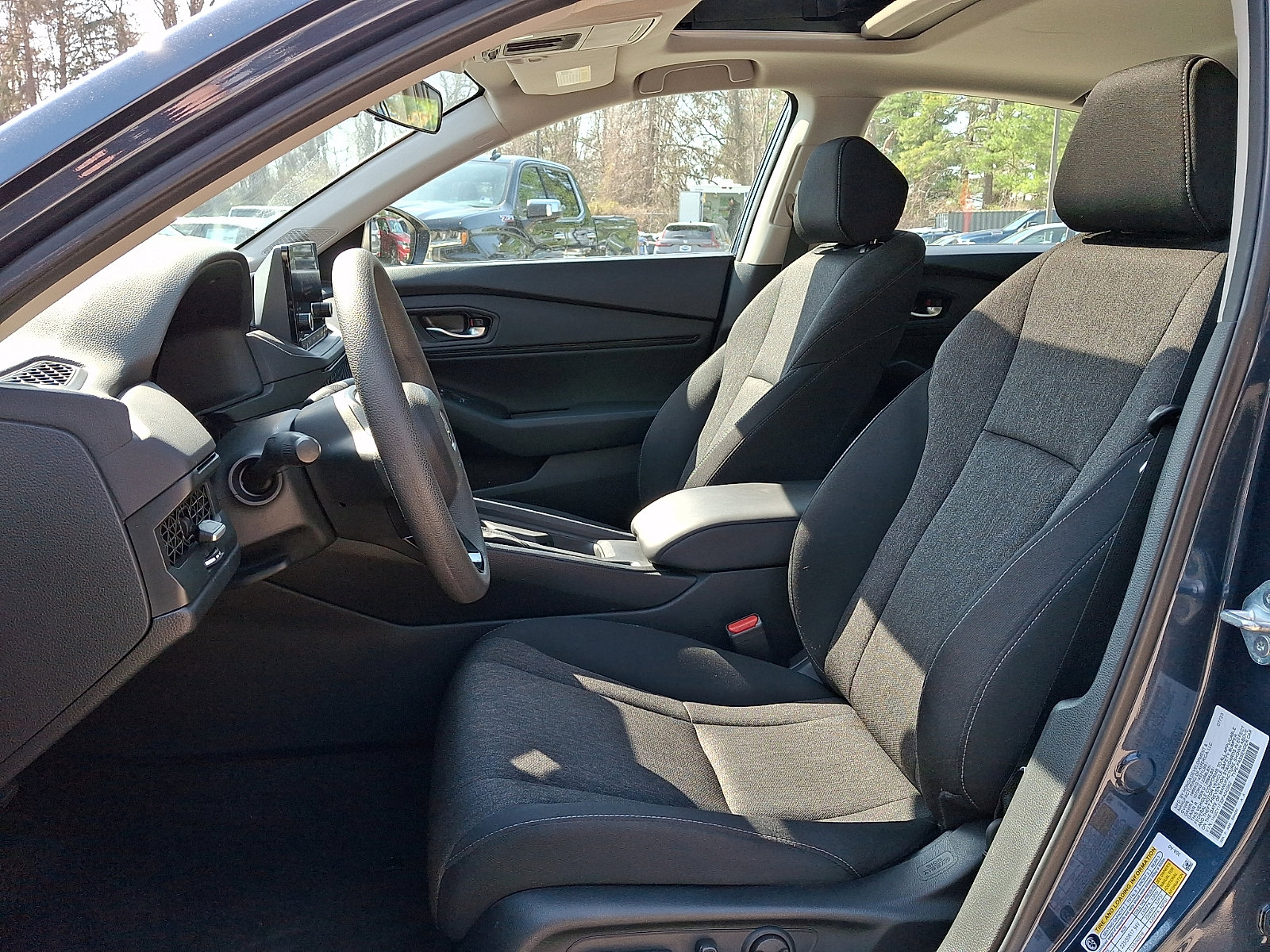 Used 2023 Honda Accord EX image 14