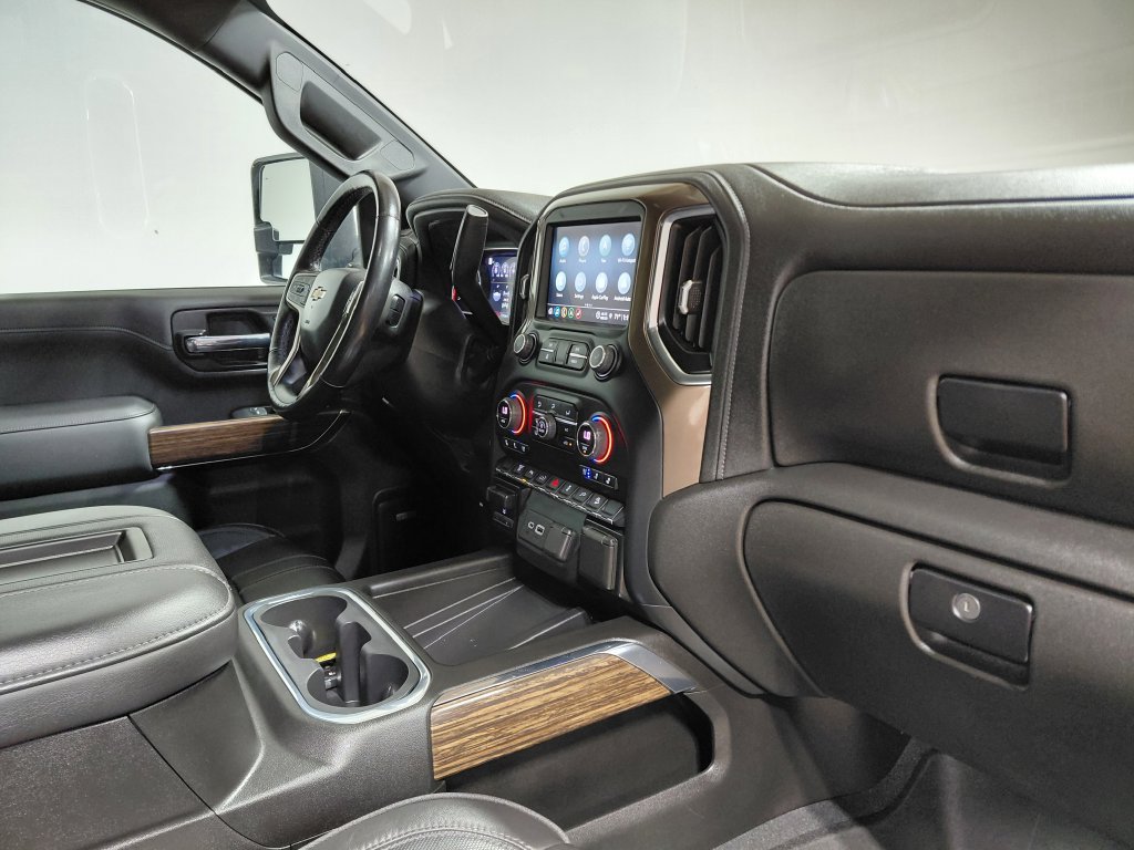 Used 2022 Chevrolet Silverado 2500 High Country AWD/4WD image 36