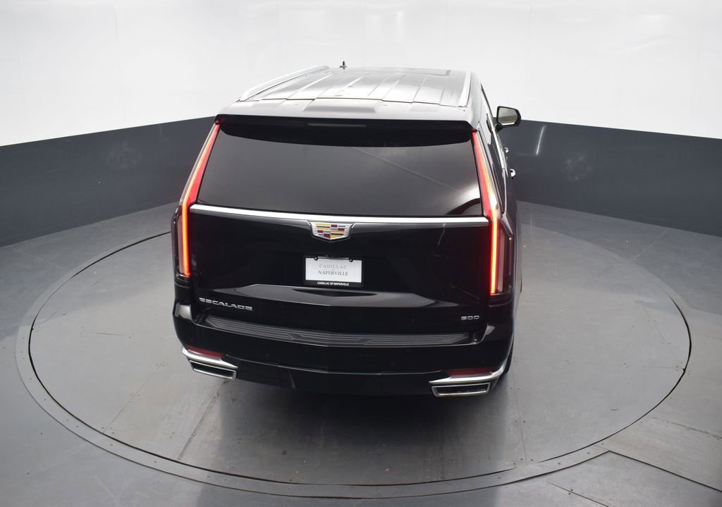 Used 2023 Cadillac Escalade ESV Premium Luxury image 45