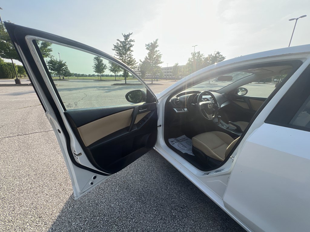 Used 2012 MAZDA MAZDA3 i Touring FWD image 16