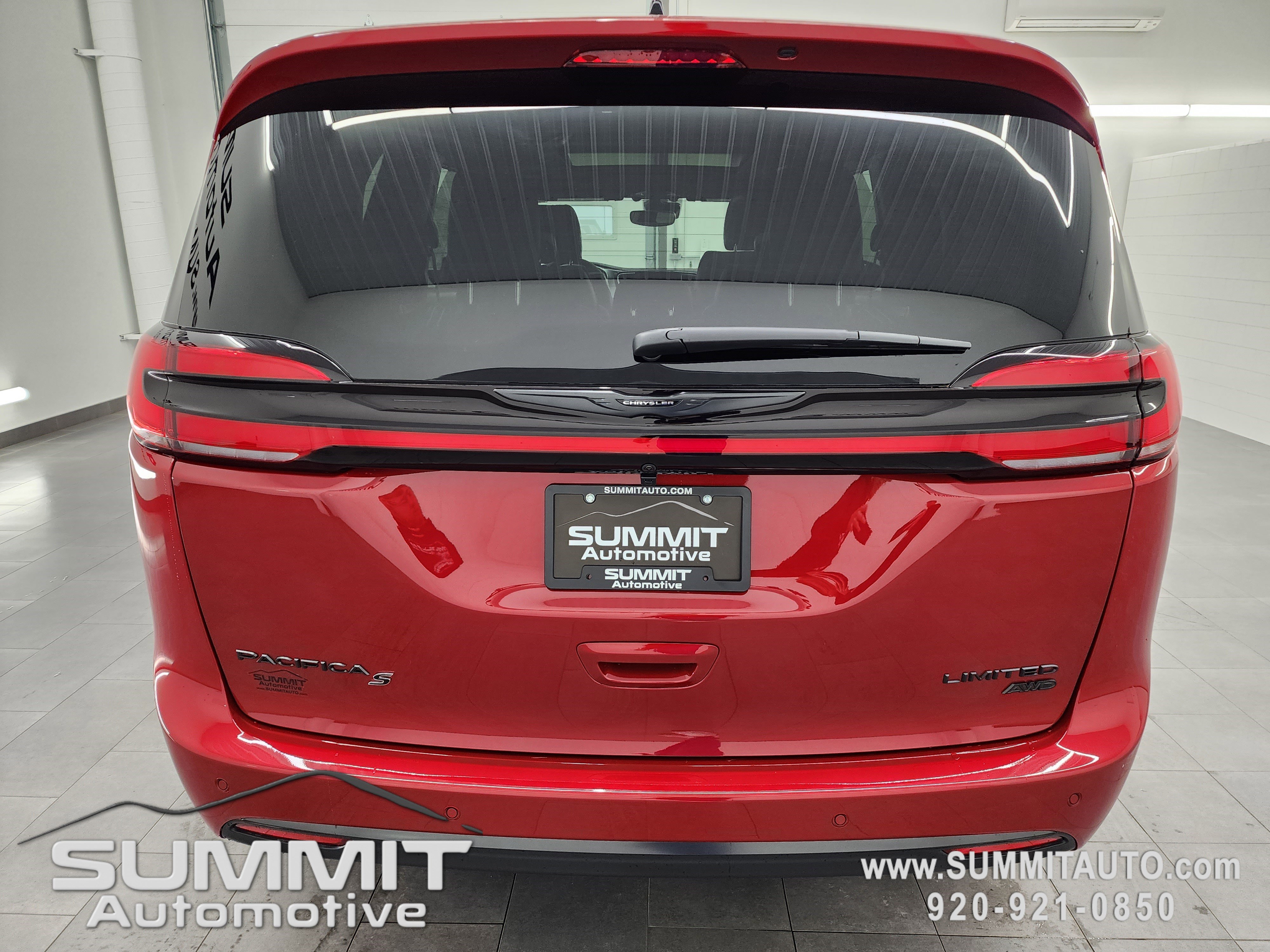 New 2026 Chrysler Pacifica Limited w/ S Appearance Package image 30