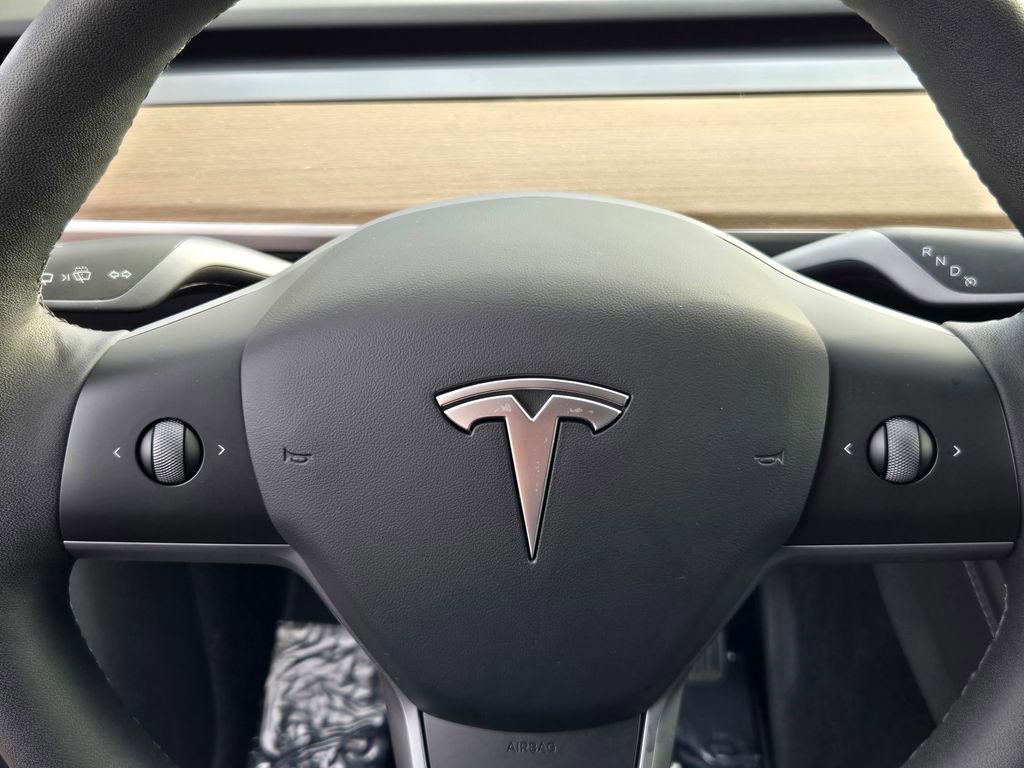 Used 2023 Tesla Model Y Long Range image 22