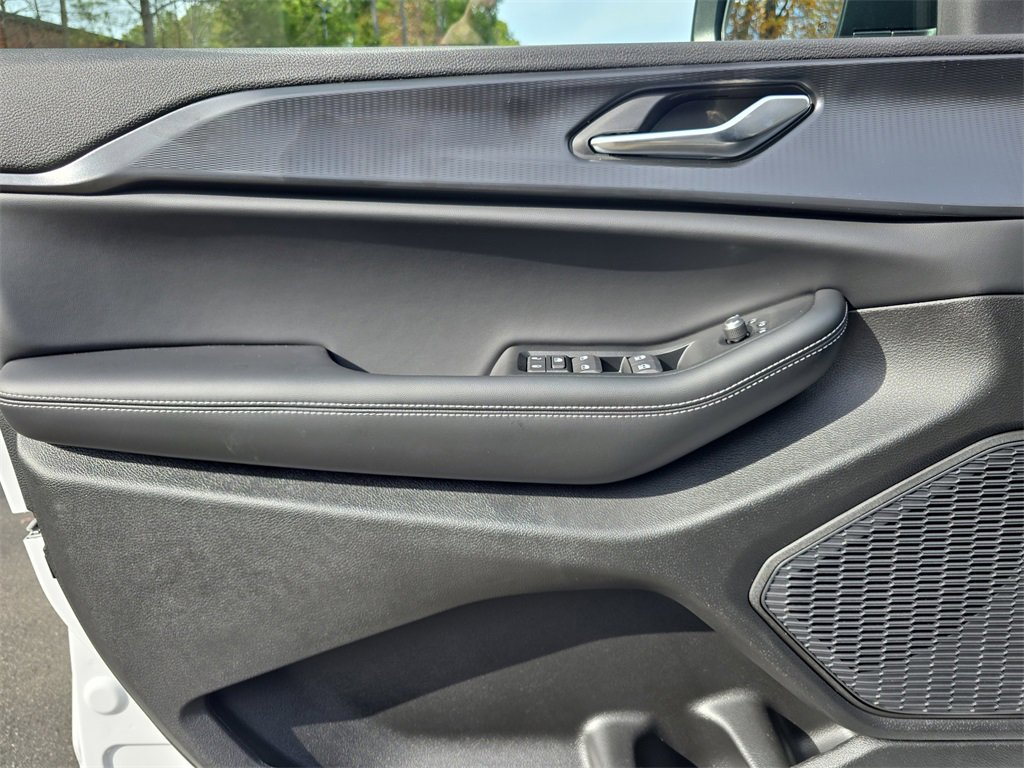 New 2025 Jeep Grand Cherokee Laredo X image 27