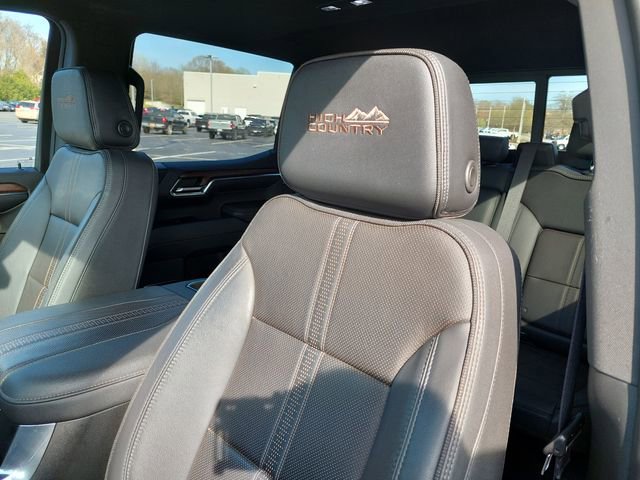 Used 2023 Chevrolet Silverado 1500 High Country w/ Technology Package image 19
