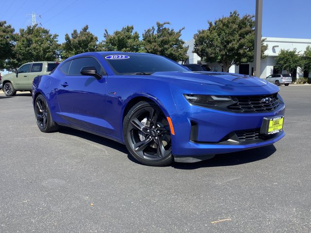 Used 2022 Chevrolet Camaro LT RWD image 2