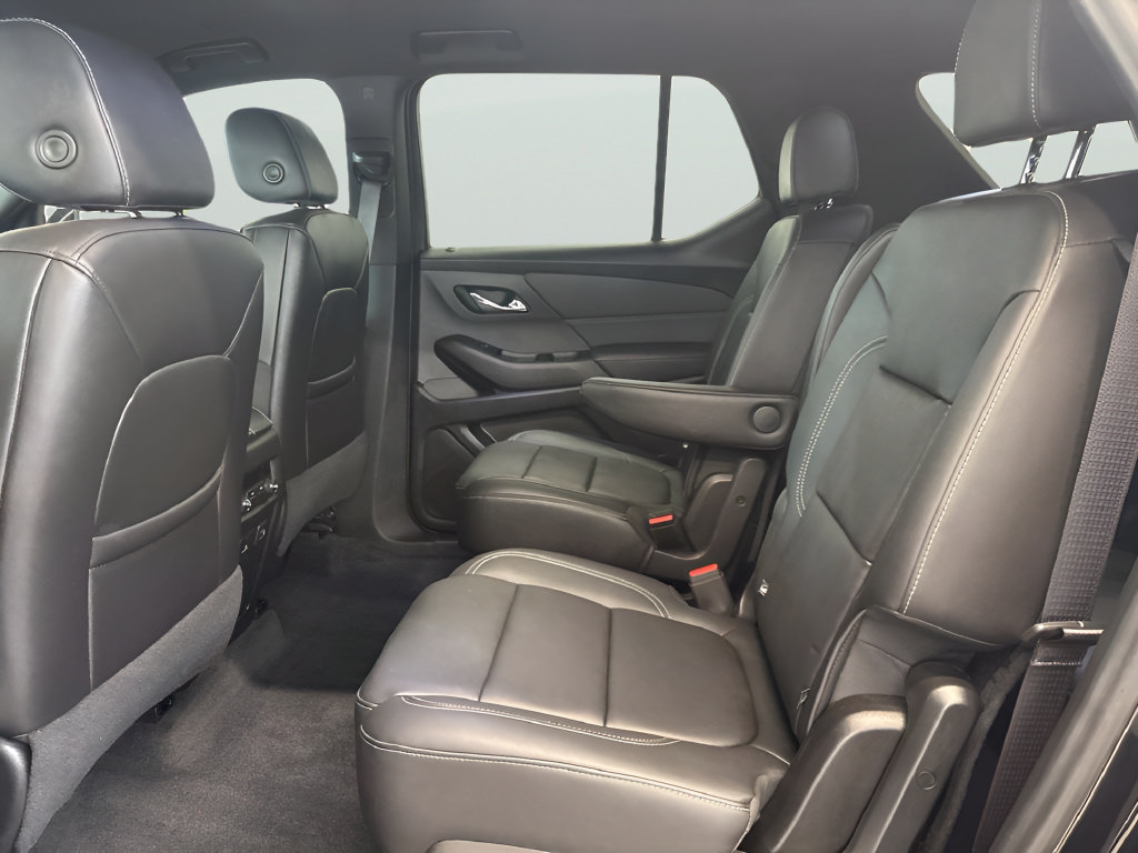 Used 2023 Chevrolet Traverse LT w/ LT Premium Package AWD/4WD image 19