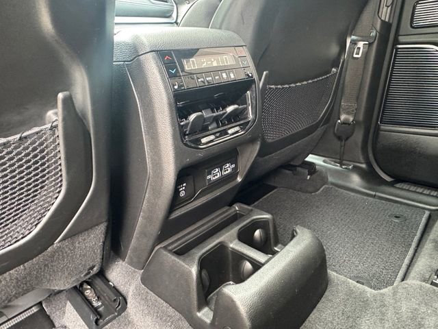 Used 2022 Jeep Grand Cherokee L Overland w/ Advanced Protech Group III RWD image 29