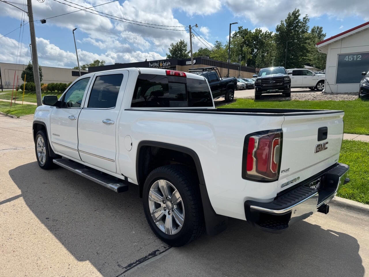 Used 2018 GMC Sierra 1500 SLT image 3