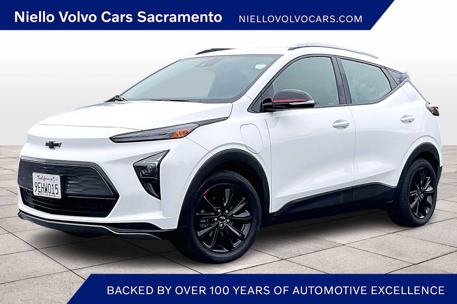 Used 2023 Chevrolet Bolt EUV LT w/ Convenience Package image 1