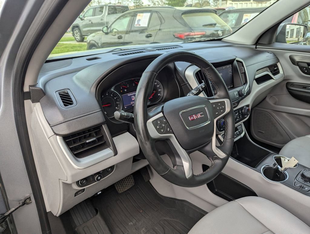 Used 2023 GMC Terrain SLT w/ Infotainment Package II image 12