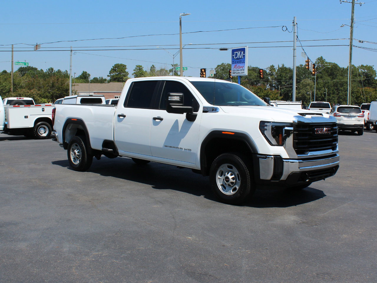 Used 2024 GMC Sierra 2500 Pro w/ Convenience Package image 5