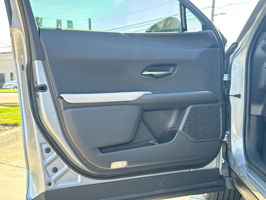 New 2026 Lexus UX 300h FWD image 12