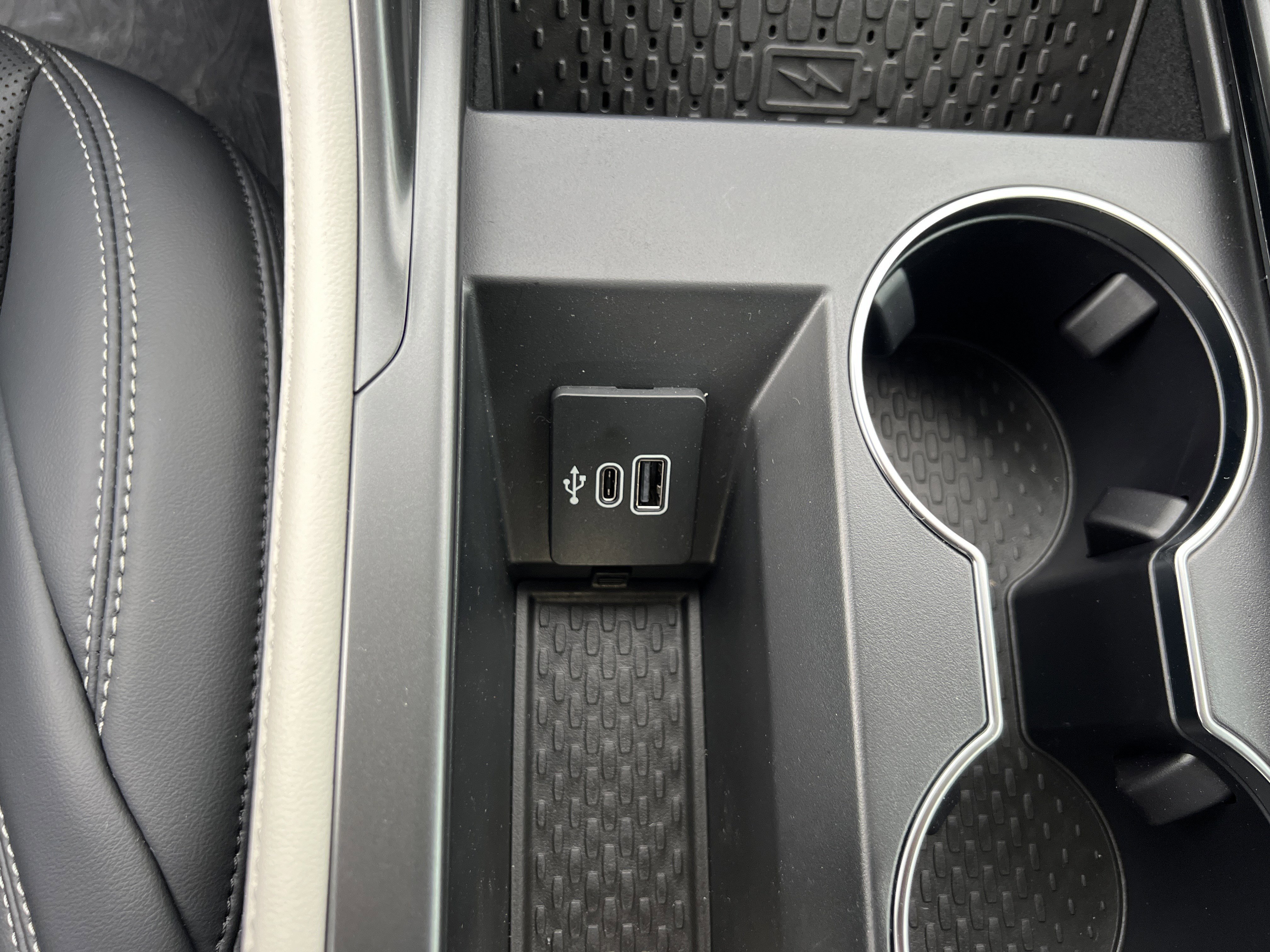 New 2025 Lincoln Nautilus Premier image 26