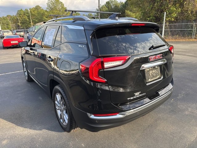 Used 2022 GMC Terrain SLT w/ Infotainment Package II image 3