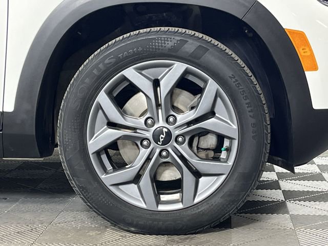 Certified 2024 Kia Seltos S image 10