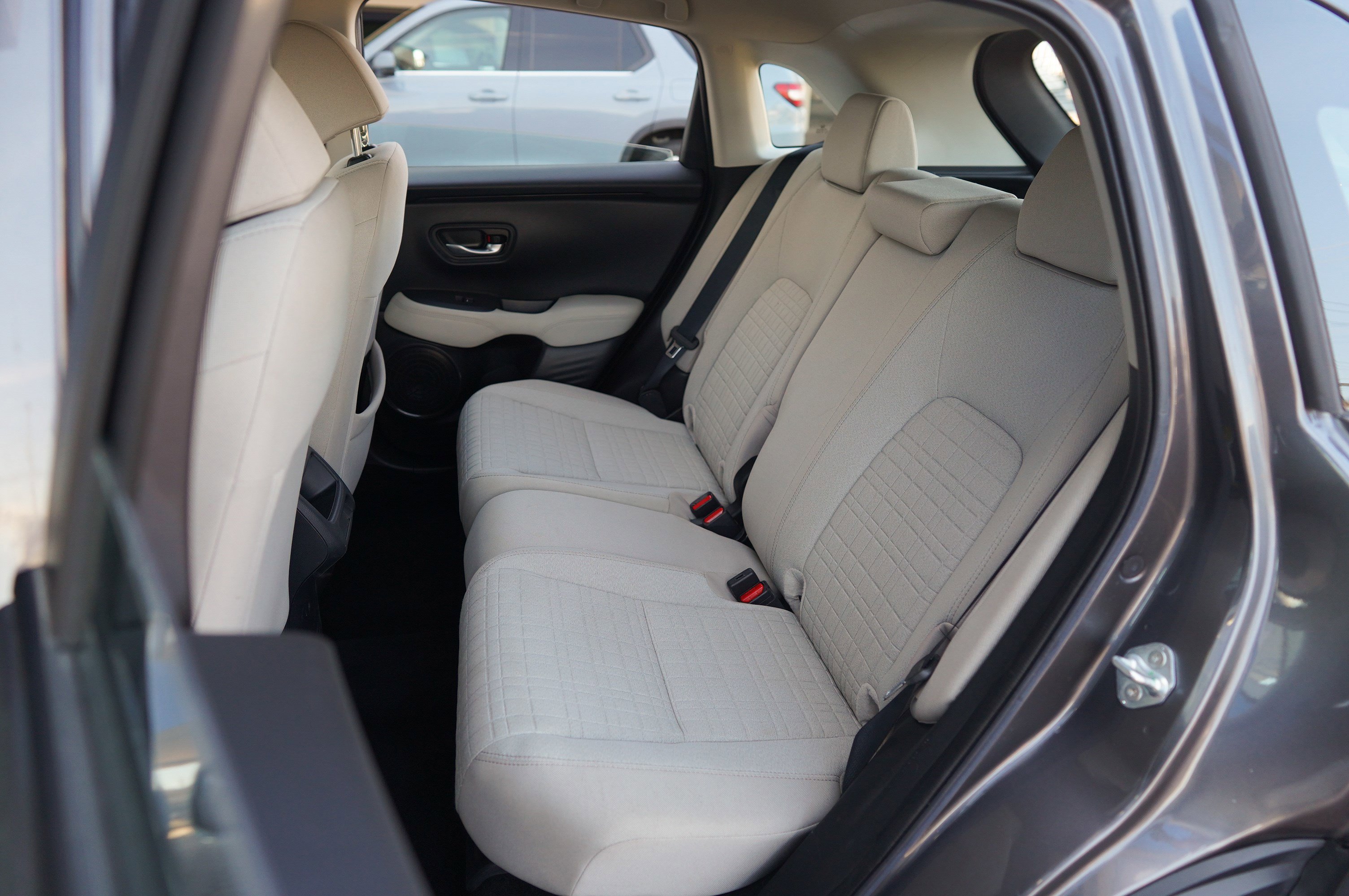 Used 2023 Honda HR-V LX image 31