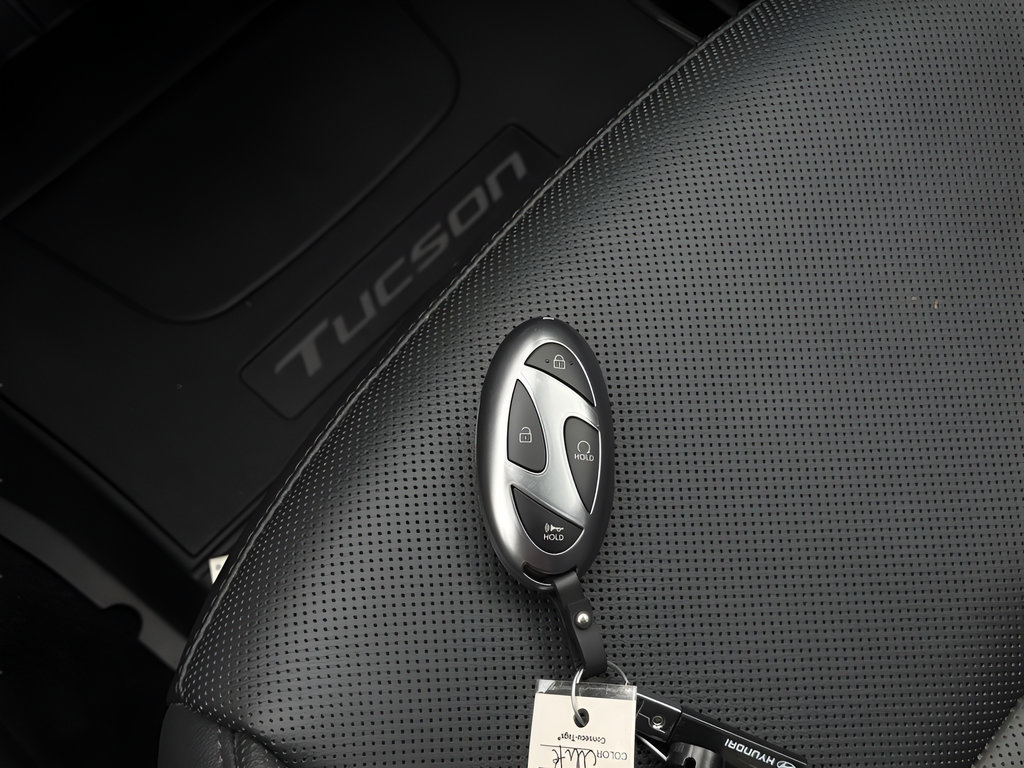 Used 2025 Hyundai Tucson Limited FWD image 34