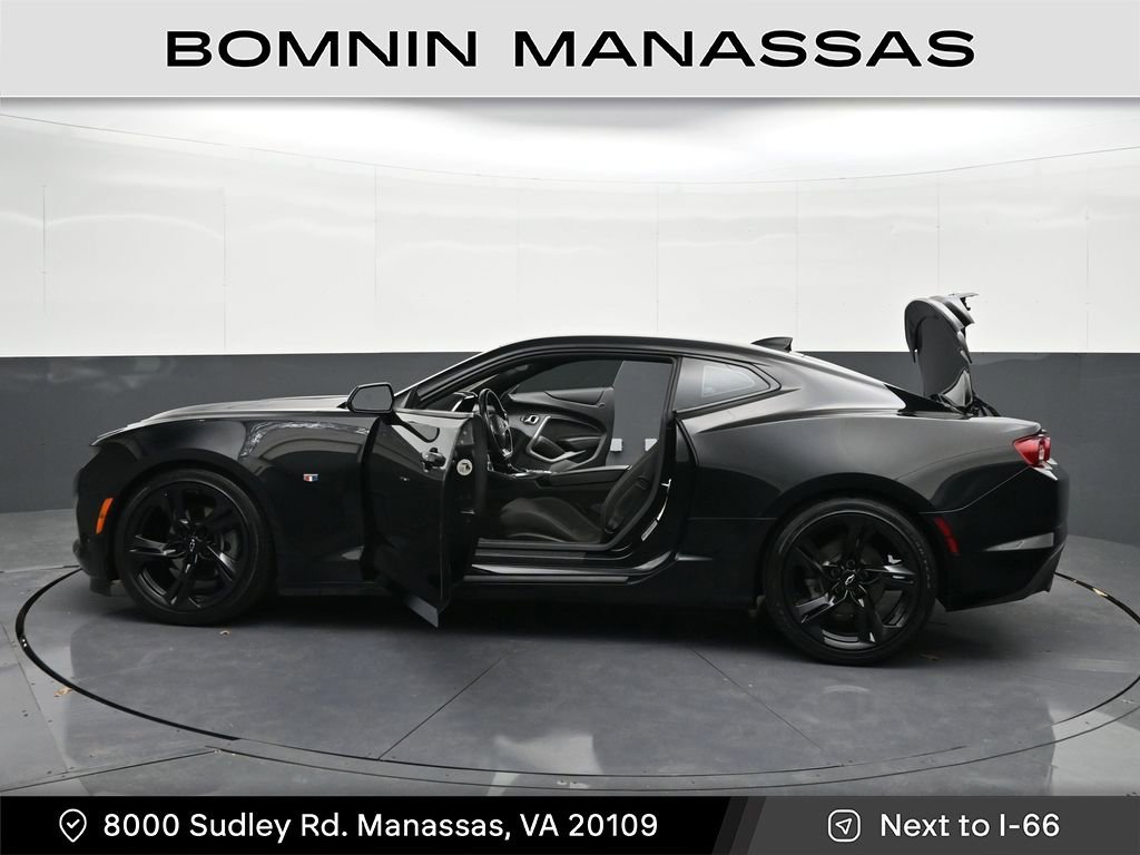 Used 2021 Chevrolet Camaro LT image 35
