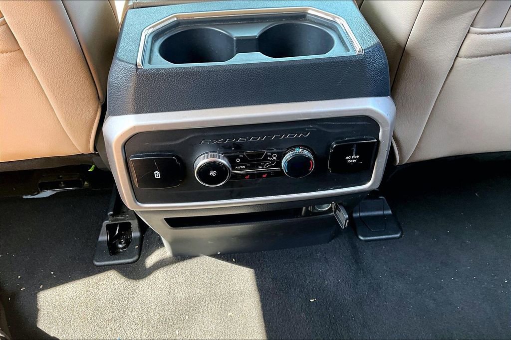 Used 2024 Ford Expedition Max Limited RWD image 10