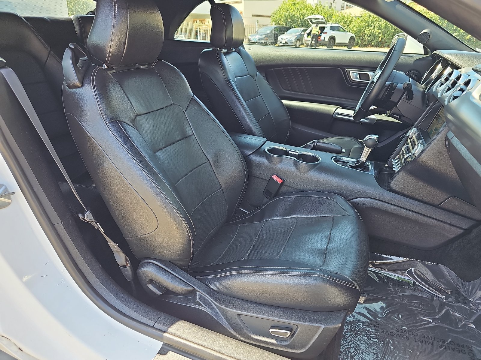 Used 2018 Ford Mustang Premium RWD image 10