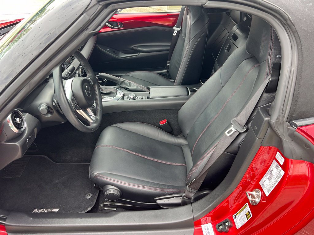 Used 2019 MAZDA MX-5 Miata Grand Touring RWD image 18