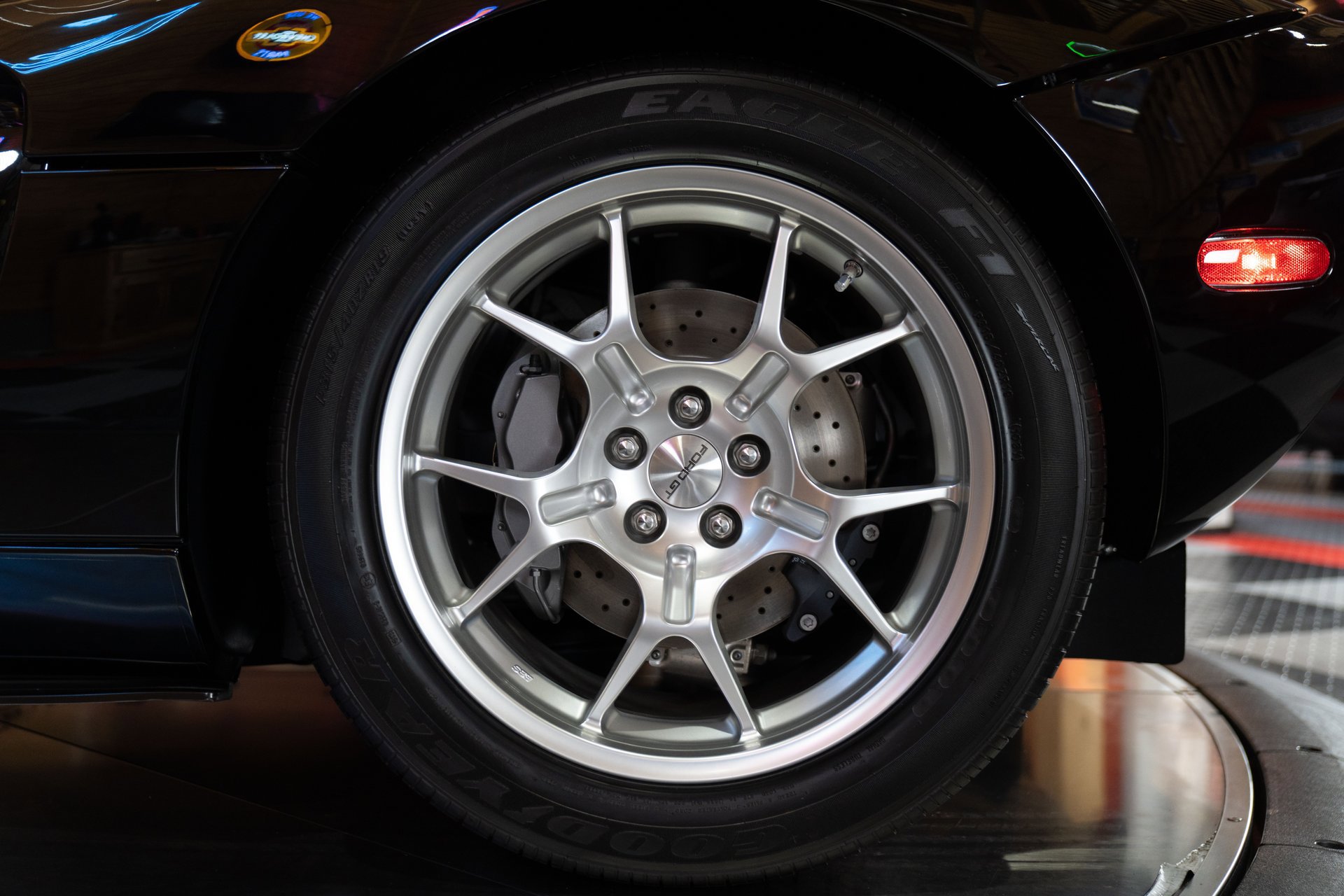 Used 2006 Ford GT image 20