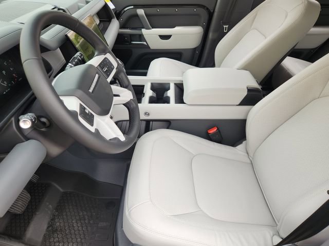 New 2026 Land Rover Defender 110 S AWD/4WD image 9