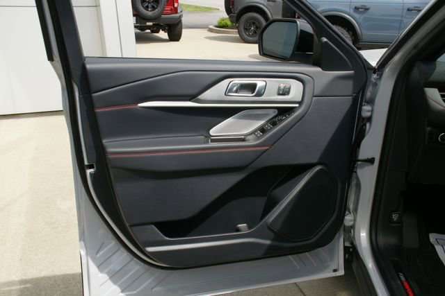New 2026 Ford Explorer ST AWD/4WD image 15