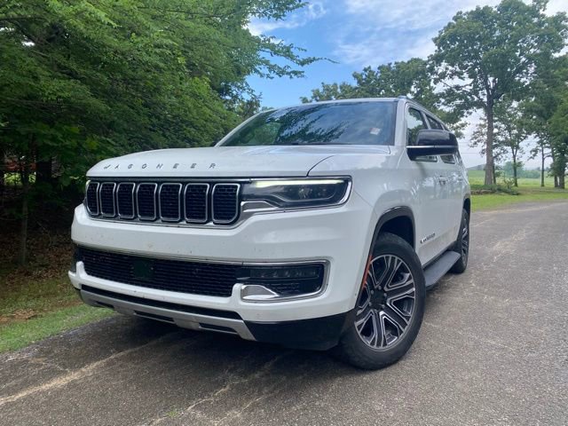 Used 2024 Jeep Wagoneer Series II w/ Flexible Seating Group RWD image 2
