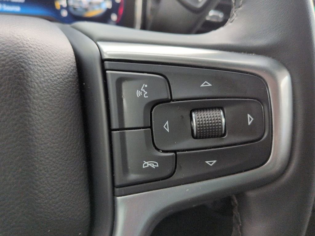 Used 2025 Chevrolet Silverado 2500 LT w/ Convenience Package image 21