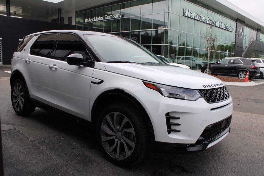 Certified 2024 Land Rover Discovery Sport Dynamic SE image 11